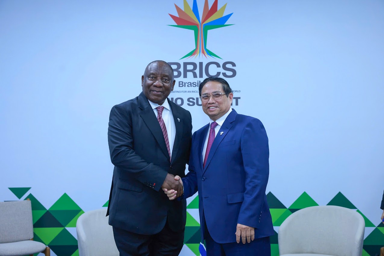 Thủ tướng Chính phủ Phạm Minh Chính hội kiến Tổng thống Nam Phi tại Hội nghị thượng đỉnh BRICS mở rộng